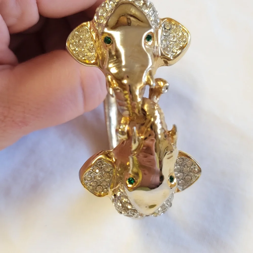 Vintage Double Elephan Bracelet Gold Tone Hinge Open Emerald Green Eyes